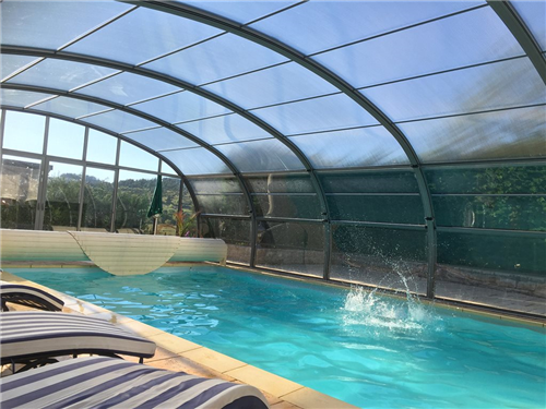 Gite avec piscine chauffée et sécurisée dans les Gorges du Tarn